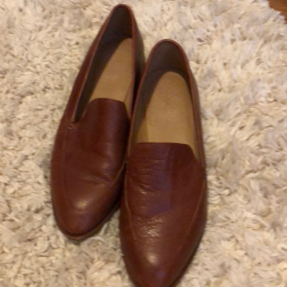 Causal loafers